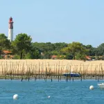 Le phare du Cap Ferret vu depuis le Bassin d'Arcachon